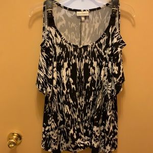 COPY - Cold shoulder blouse